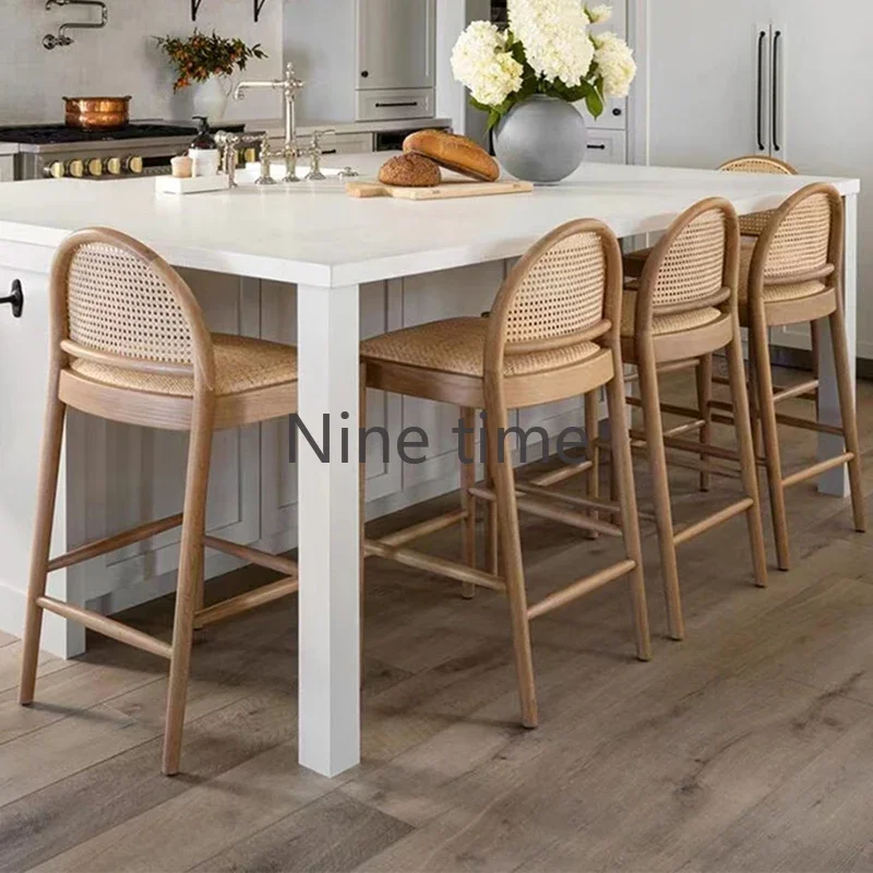 Cadeira Alta de Madeira Maciça - Commercial Kitchen Design avaliação e preço